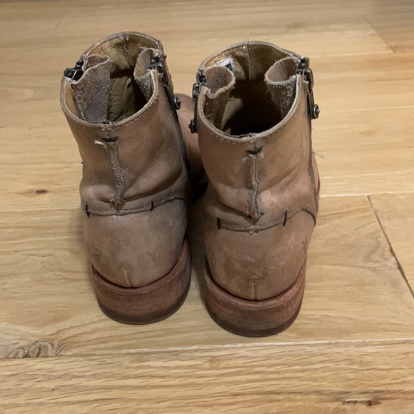 Women’s Frye boots - Picture 7 of 7